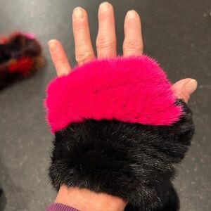 Real Fur Fingerless Gloves NWT